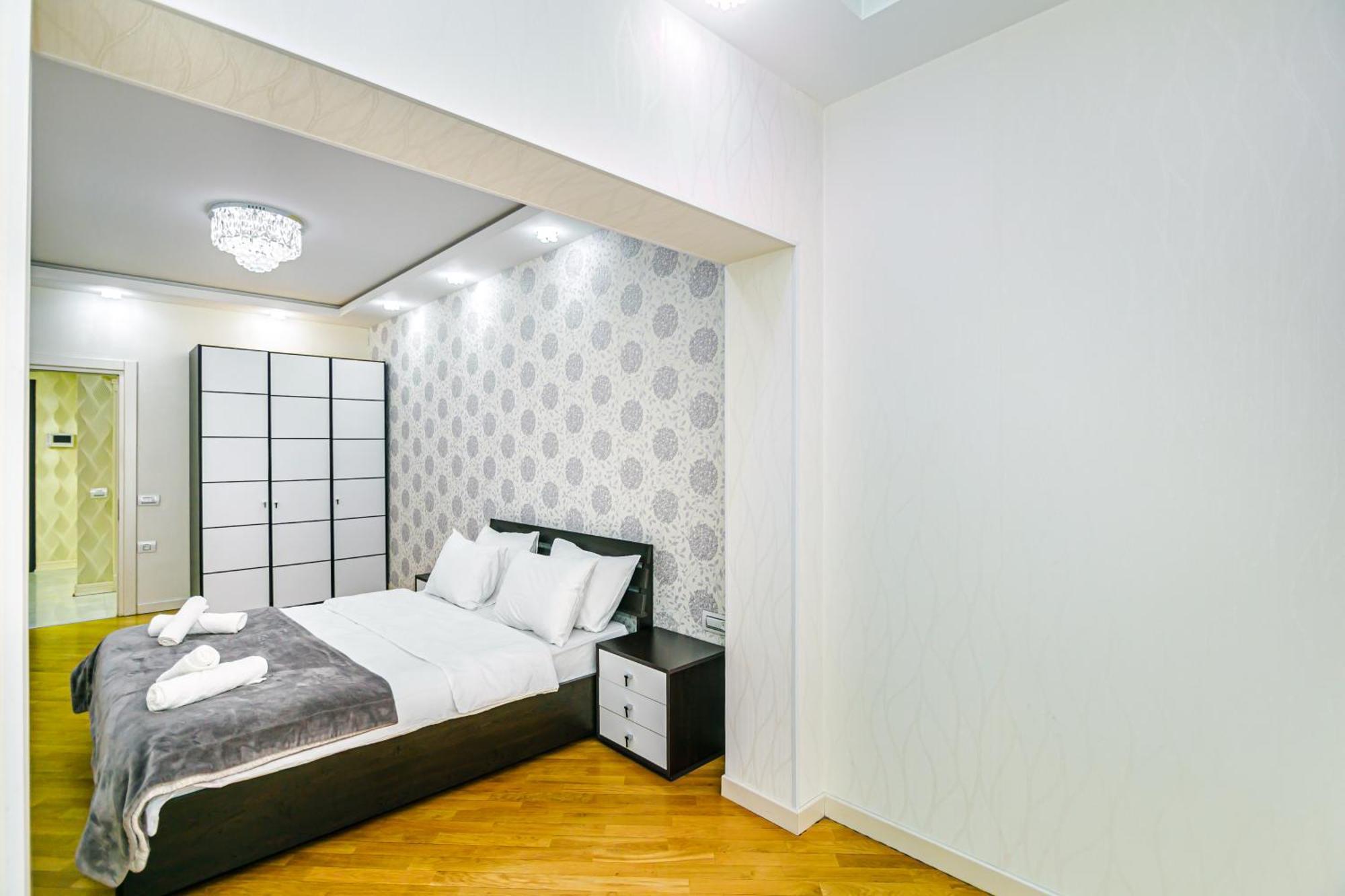 Park Azure Vip Apartment By Baku Housing Exteriör bild