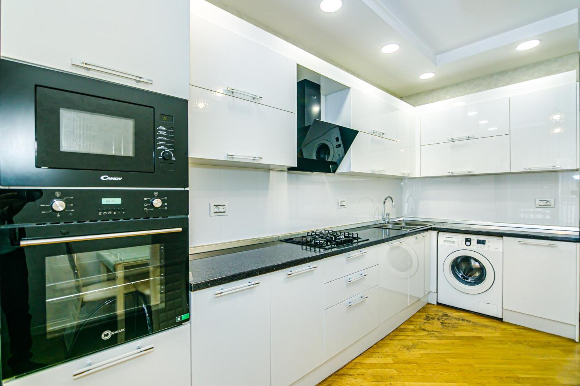 Park Azure Vip Apartment By Baku Housing Exteriör bild