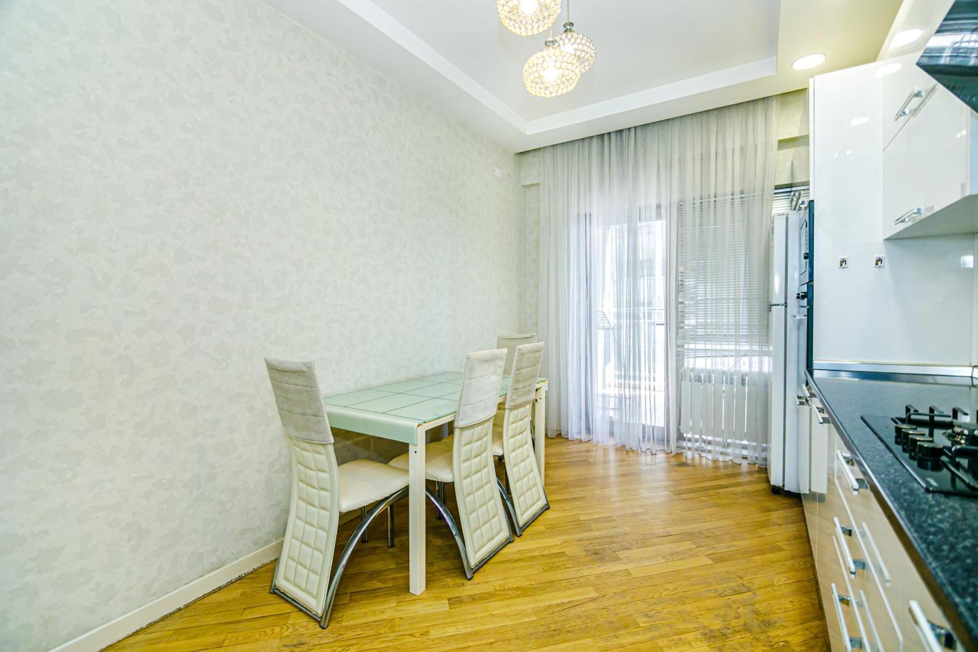 Park Azure Vip Apartment By Baku Housing Exteriör bild