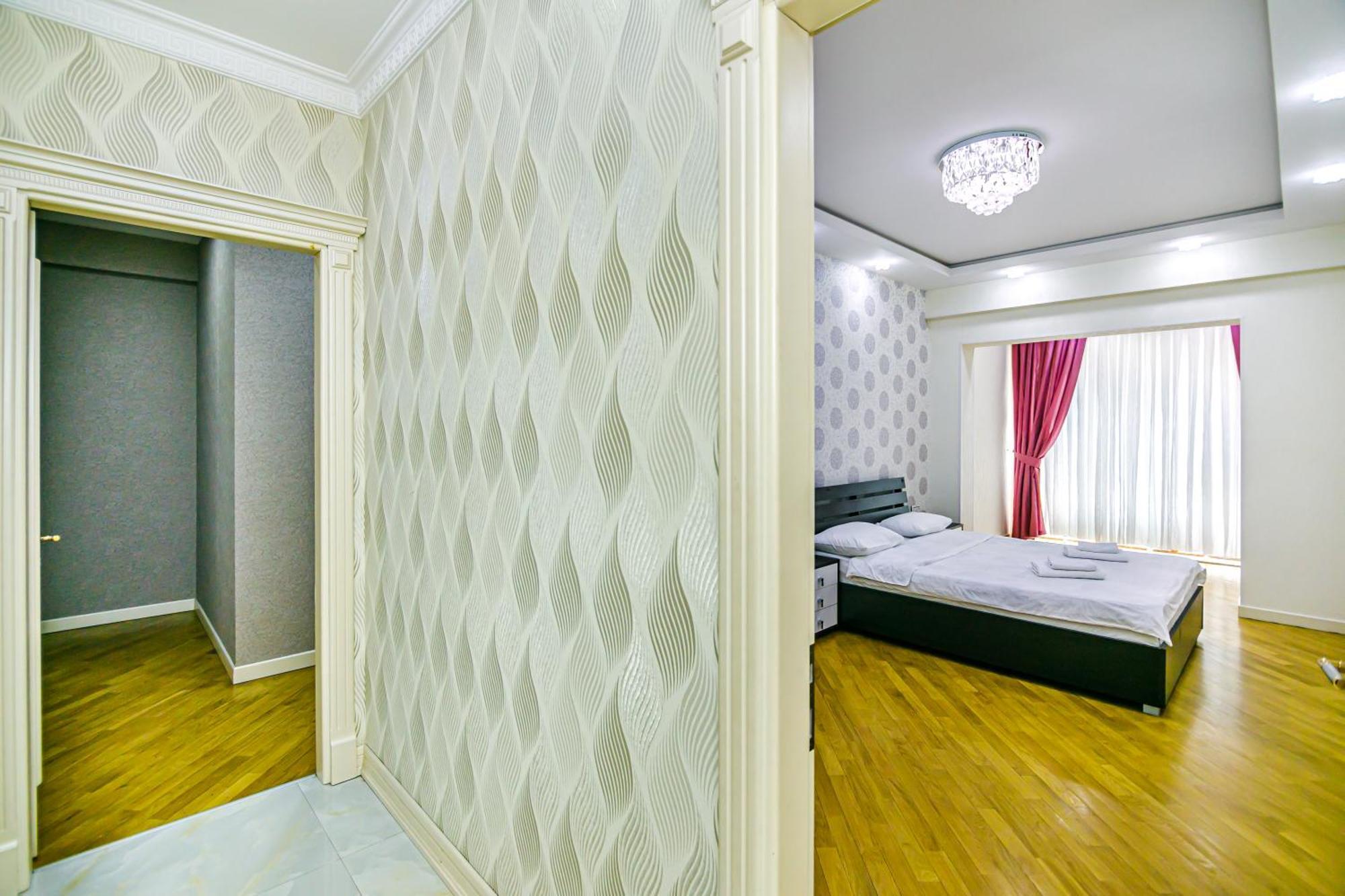 Park Azure Vip Apartment By Baku Housing Exteriör bild