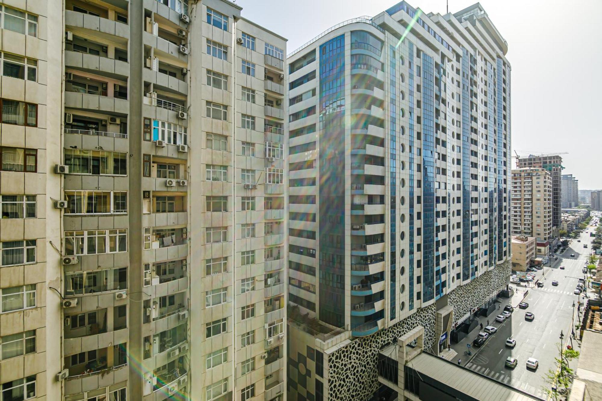 Park Azure Vip Apartment By Baku Housing Exteriör bild