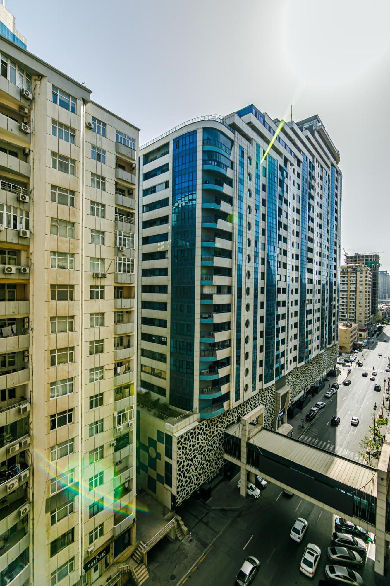 Park Azure Vip Apartment By Baku Housing Exteriör bild